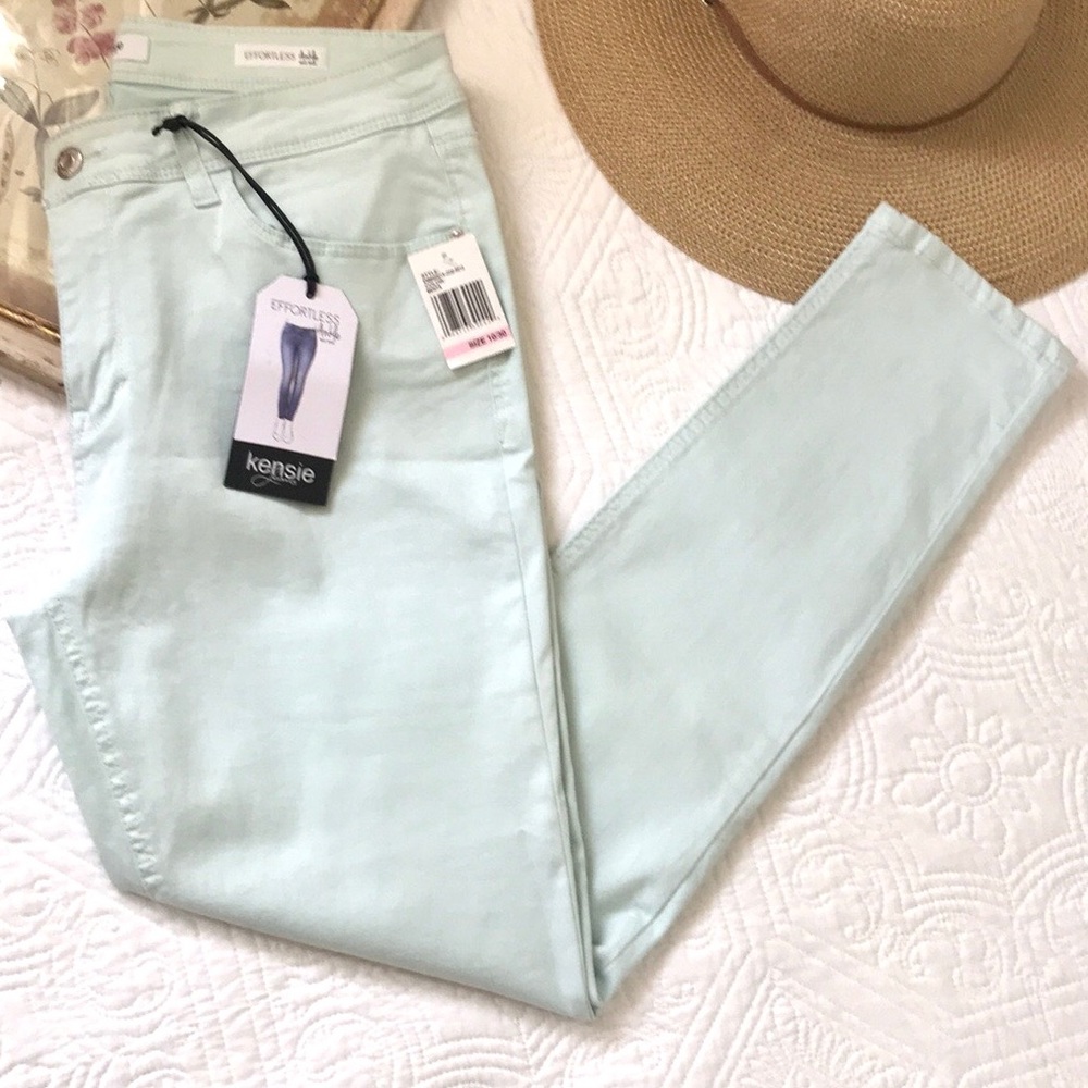 NWT Kenzie Effortless Ankle Jeans in Light Mint